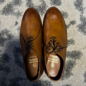 Allen Edmonds Mackenzie leather dress shoes